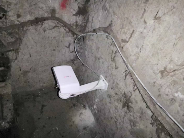 如何安裝電梯網(wǎng)橋呢？